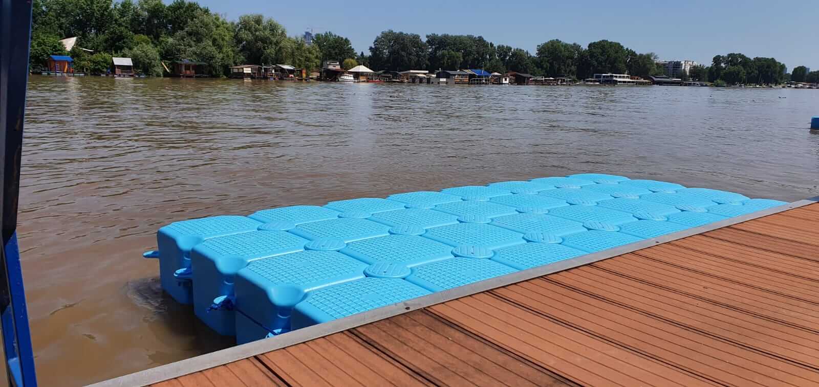 Terasa od ponton kocaka