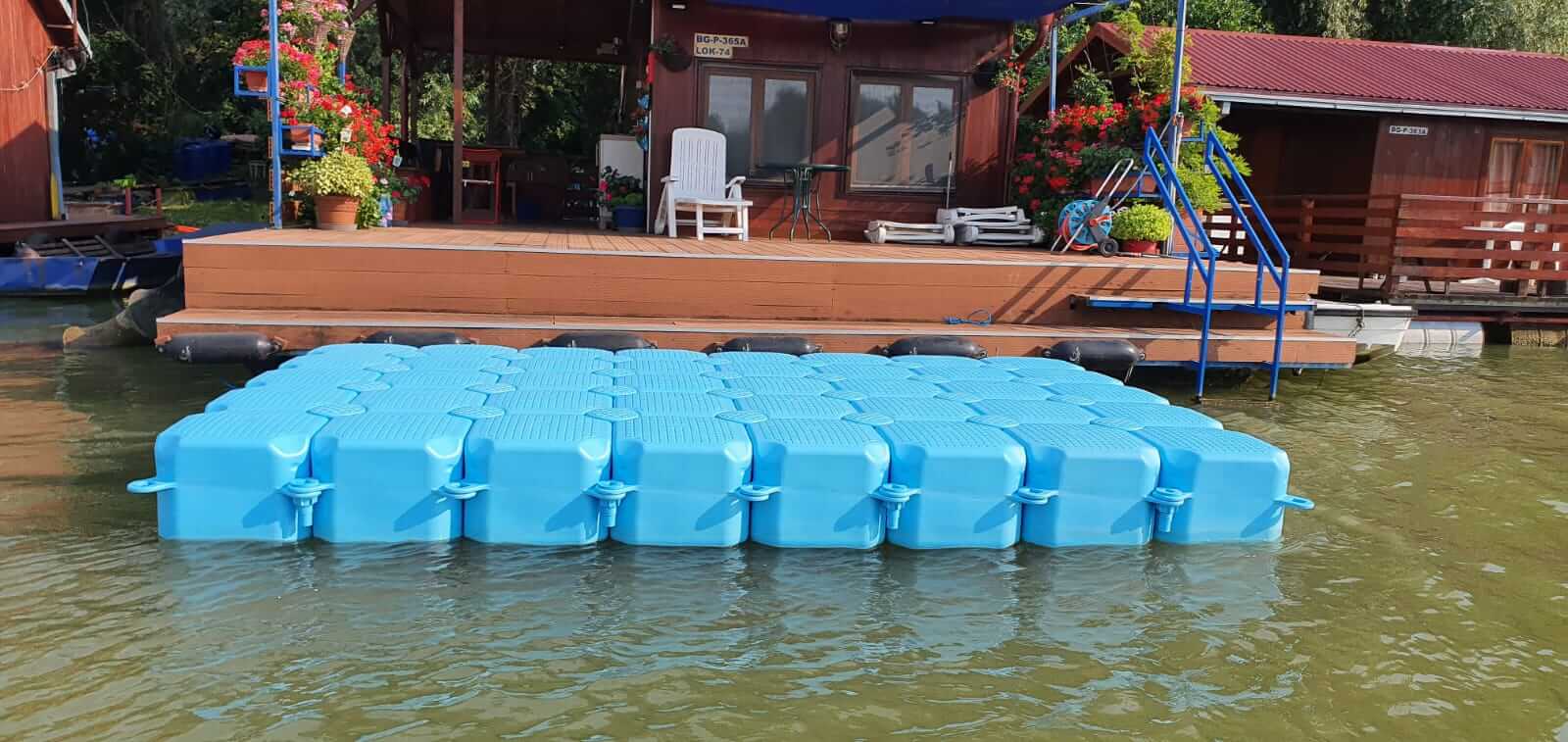 Terasa od ponton kocaka